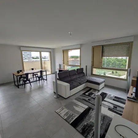 4-bedrooms With Terrace View, Subway, Stadium, 2 Parkings Apartamento